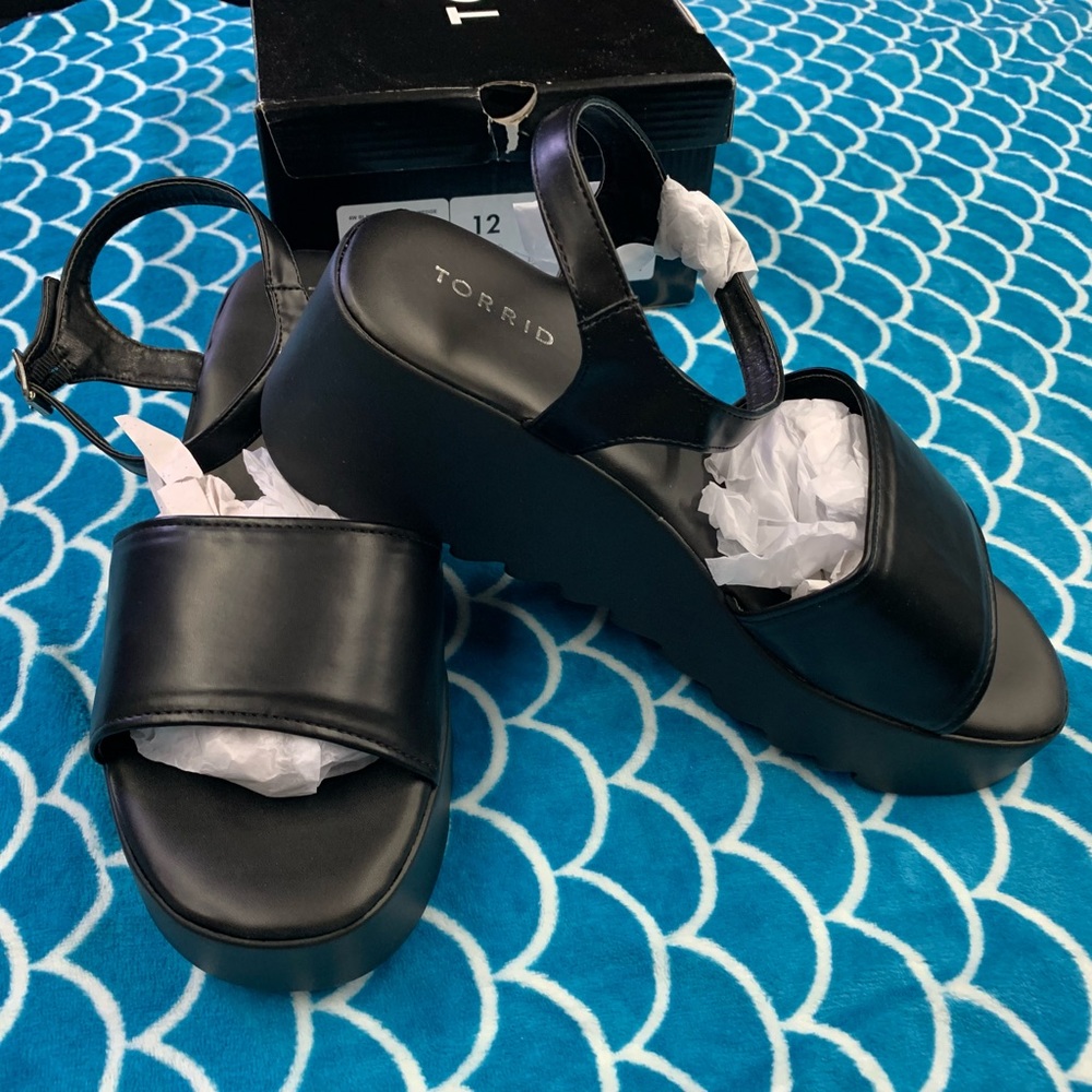 NWT Torrid Sandals